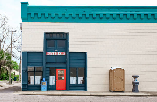 Best Portable bathroom rental  in Melvindale, MI
